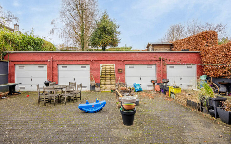 Gesloten garagebox te koop in Linkebeek