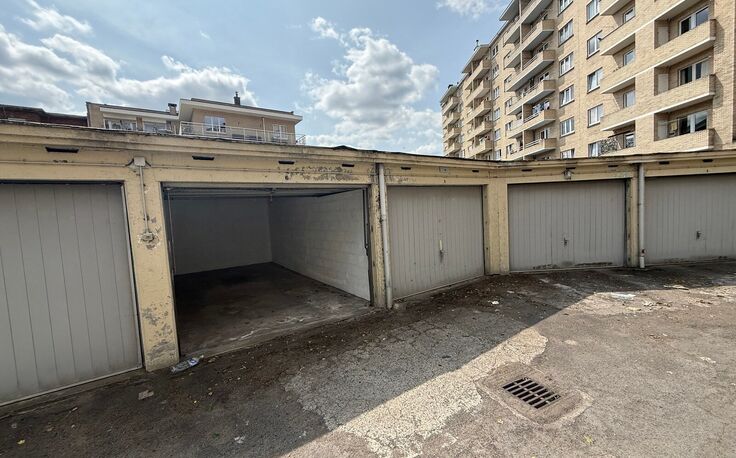 Gesloten garagebox te koop in Vorst