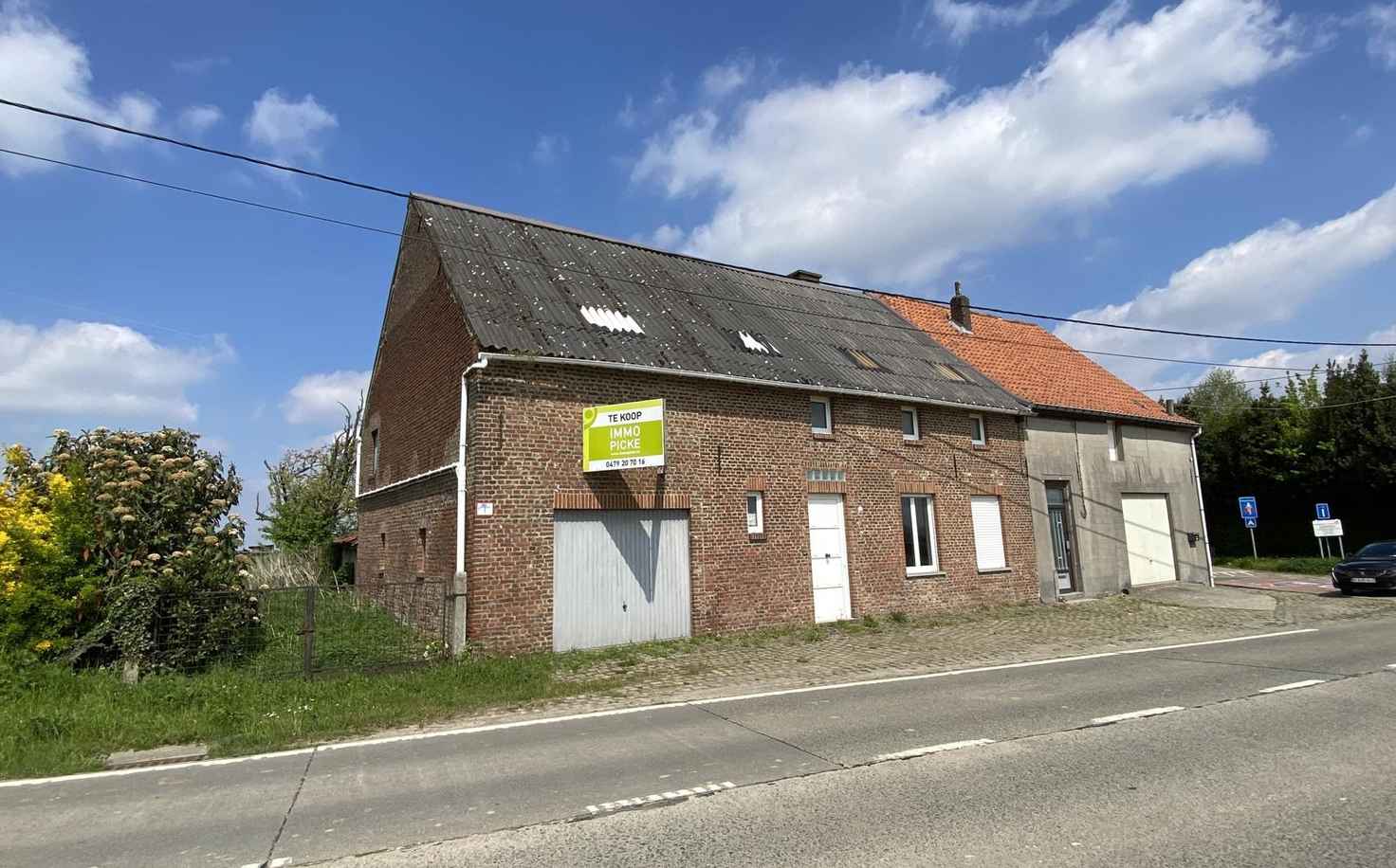 Huizen, appartementen en gronden te koop in Sint-Pieters-Leeuw en