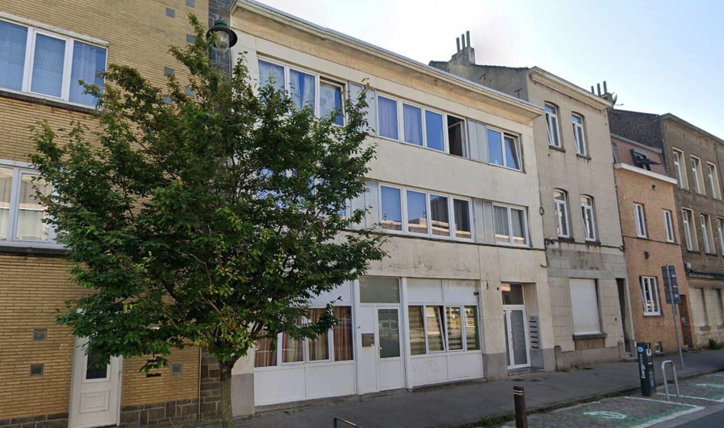 Appartementsgebouw te koop in Vorst