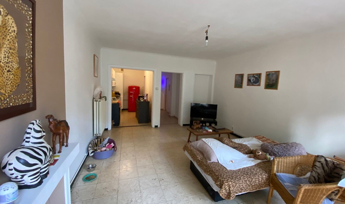 Appartementsgebouw te koop in Vorst
