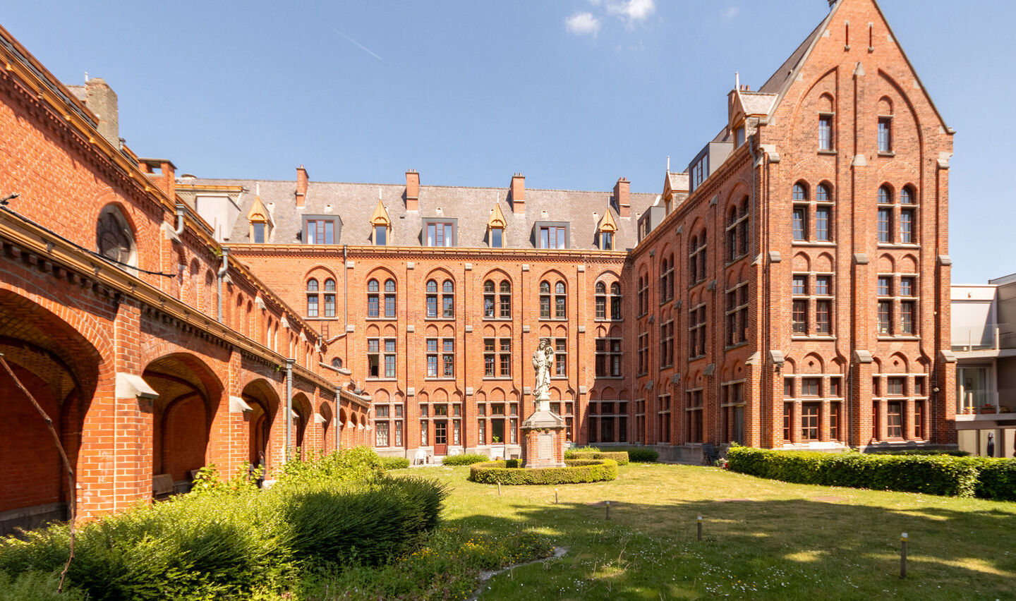 Assistentiewoning te koop in Halle