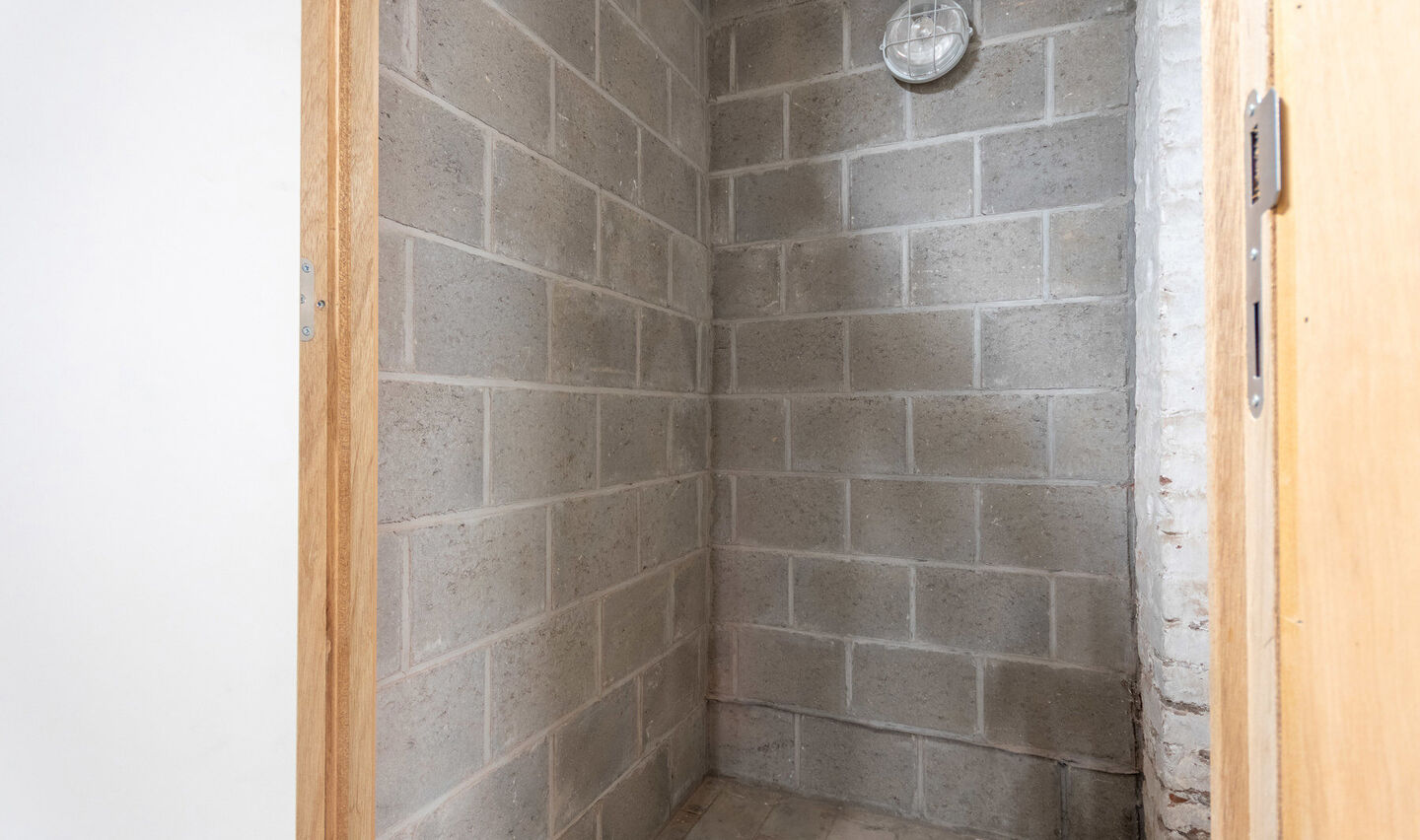 Assistentiewoning te koop in Halle