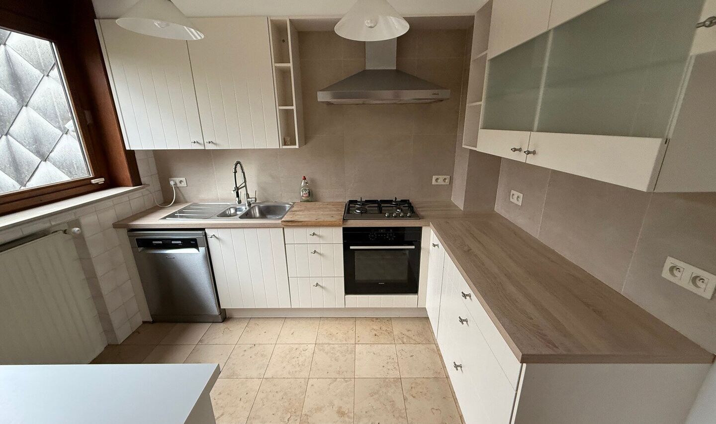 Bel-etage te huur in Dilbeek