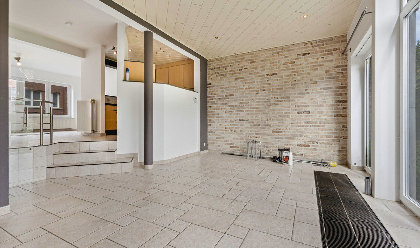 Bel-etage te koop in Halle