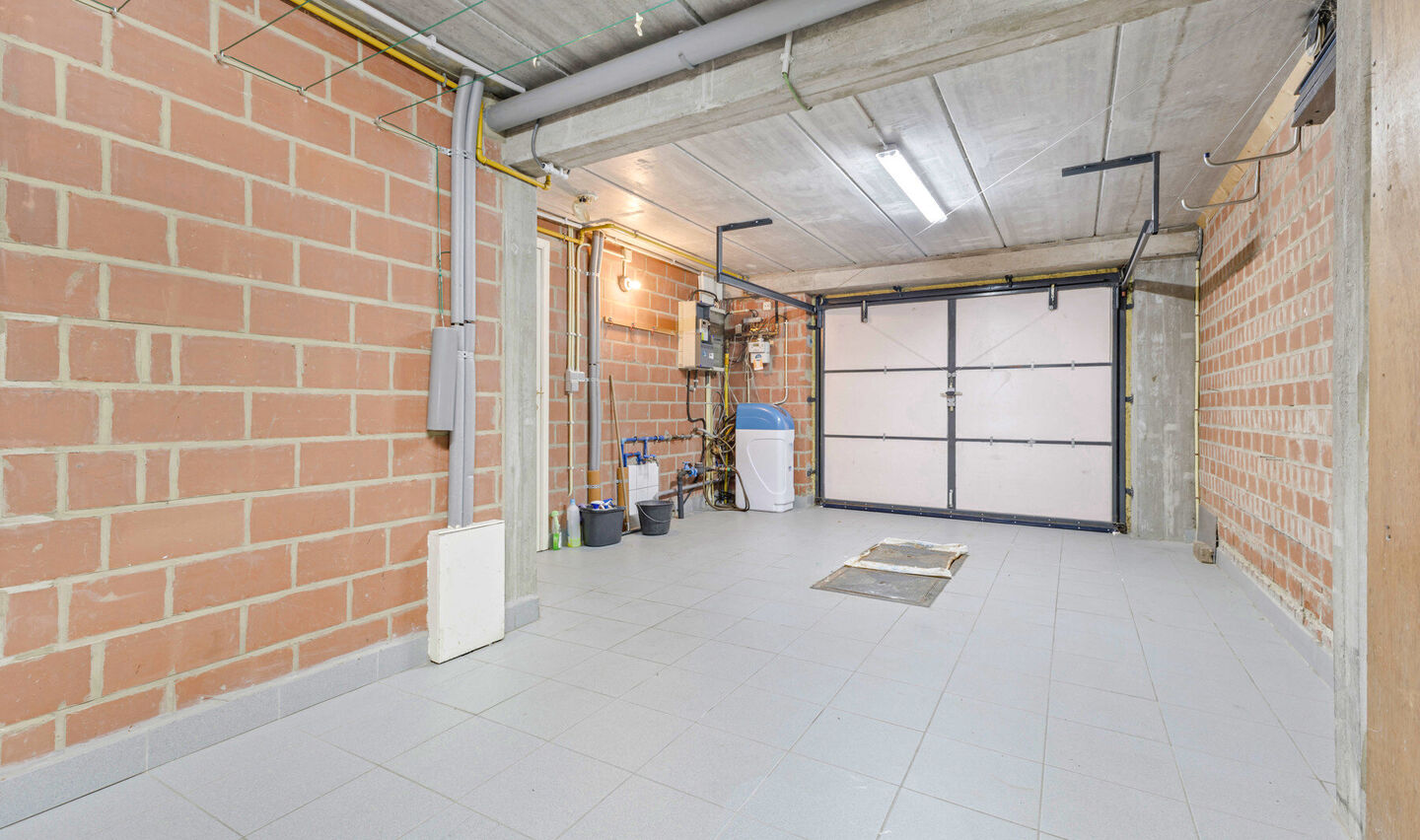 Bel-etage te koop in Halle