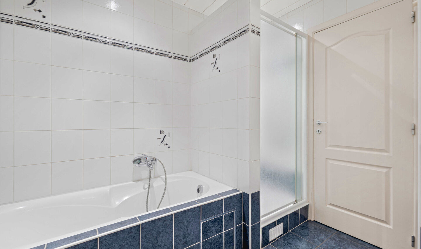 Bel-etage te koop in Halle