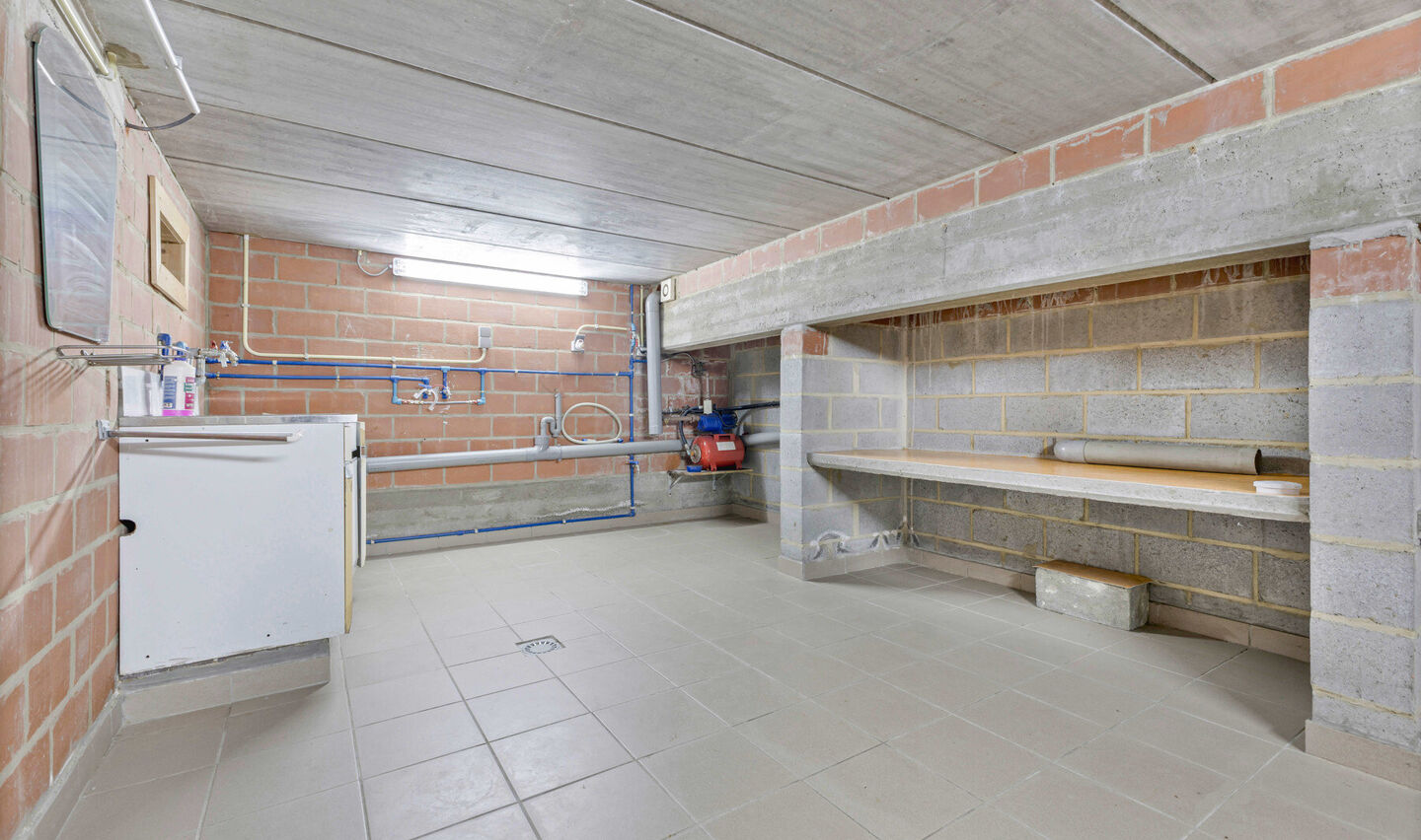 Bel-etage te koop in Halle