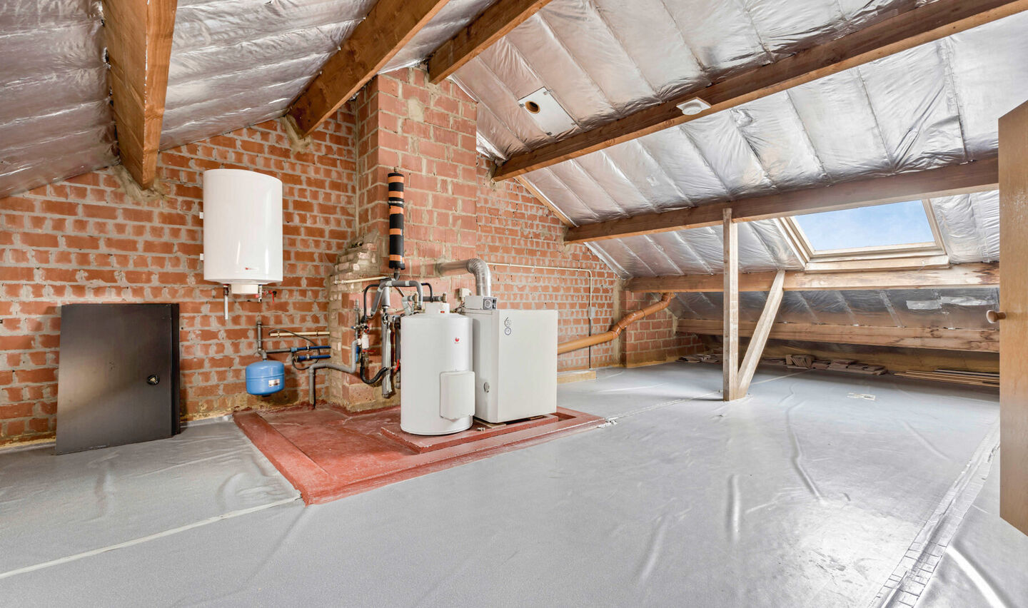Bel-etage te koop in Halle