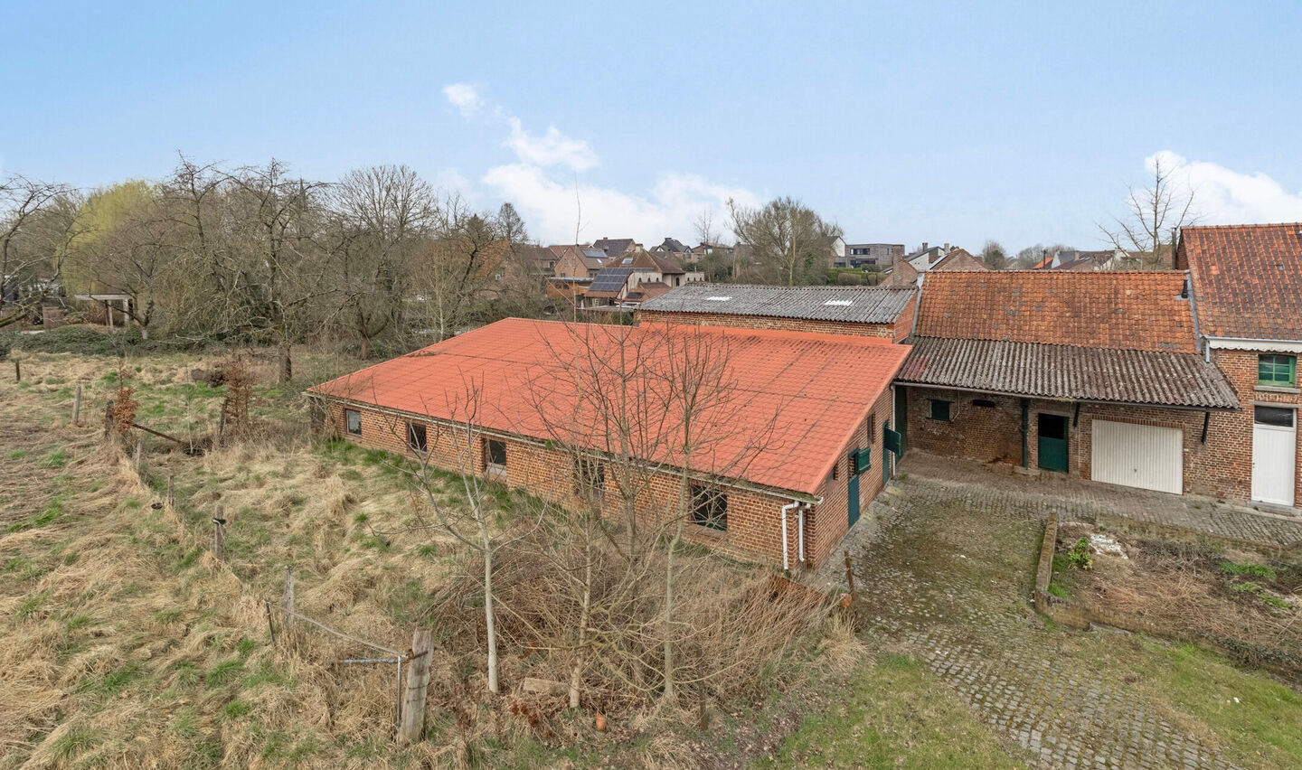 Boerderij te koop in Sint-Pieters-Leeuw