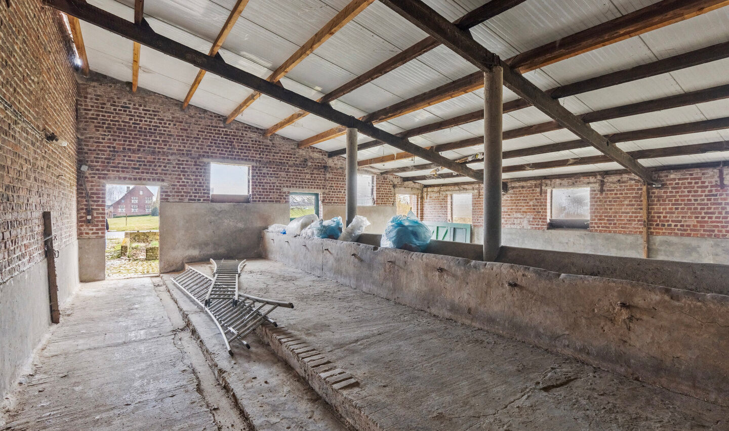 Boerderij te koop in Vlezenbeek