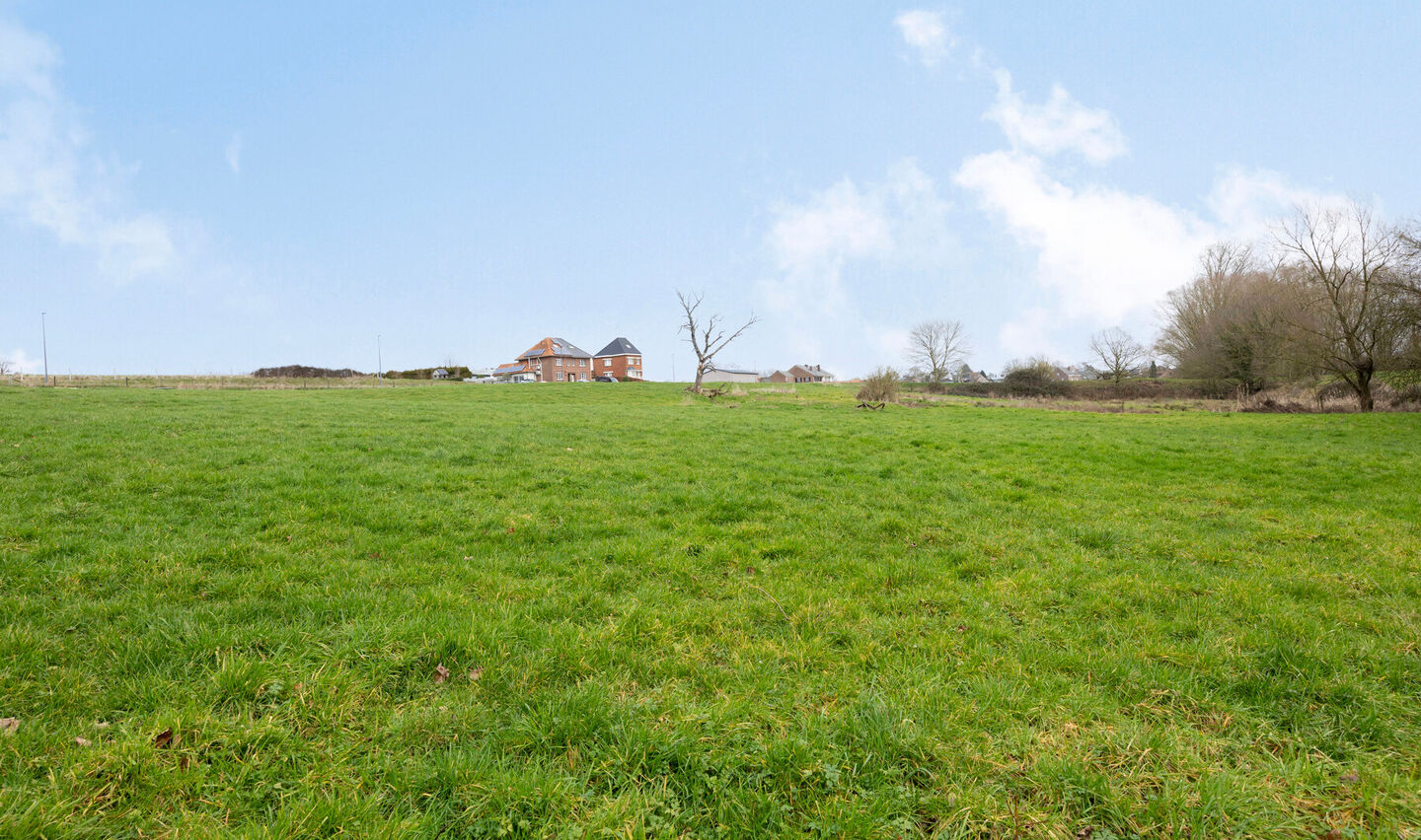 Bouwgrond te koop in Sint-Pieters-Leeuw