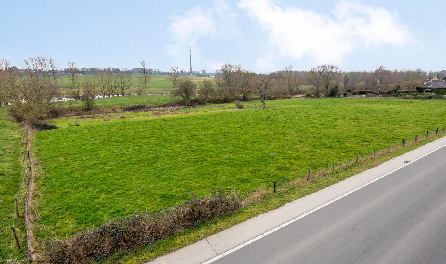 Bouwgrond te koop in Sint-Pieters-Leeuw