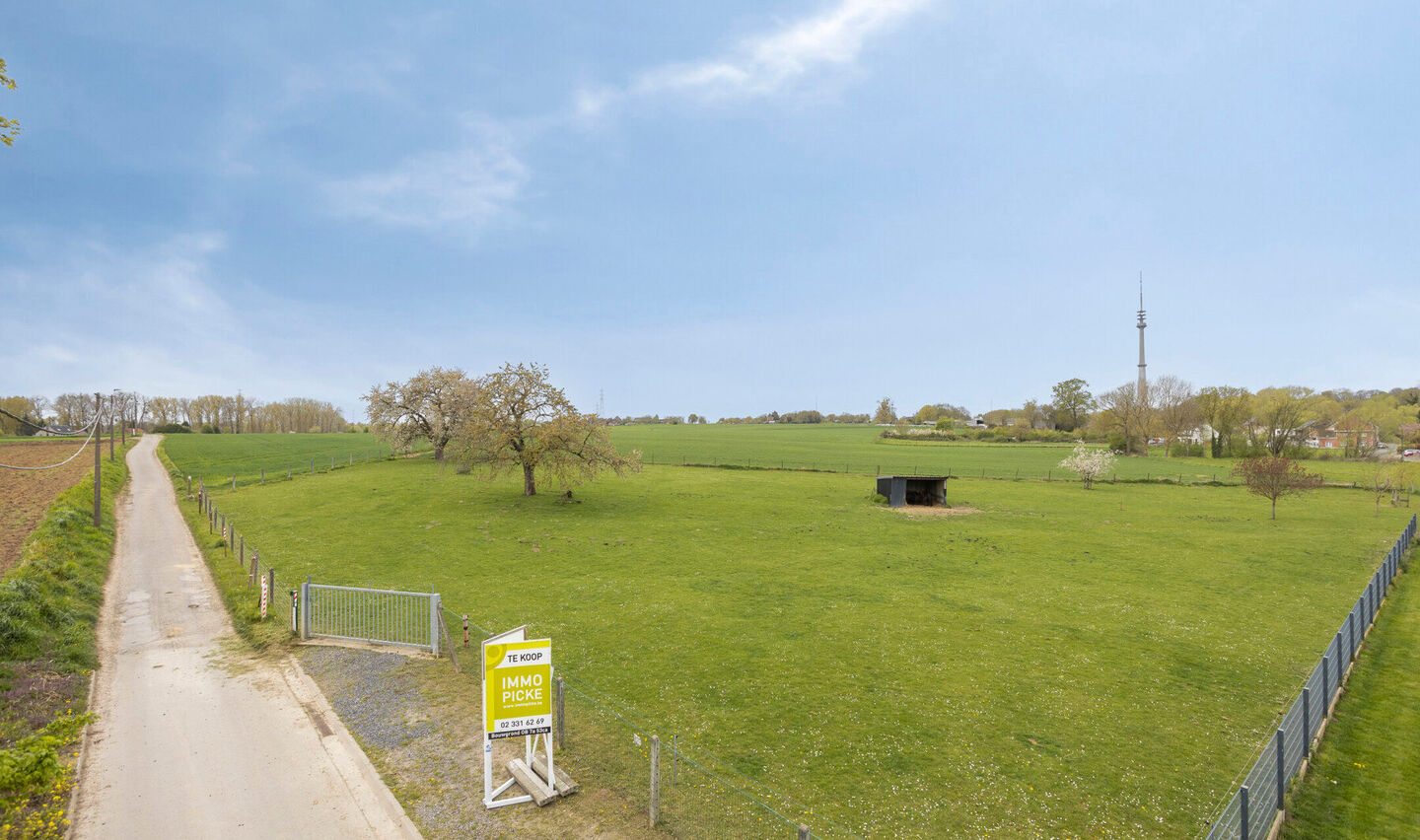 Bouwgrond te koop in Sint-Pieters-Leeuw
