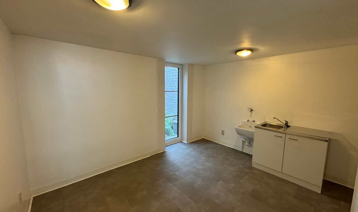 Bureaux &agrave; louer &agrave; Sint-Pieters-Leeuw