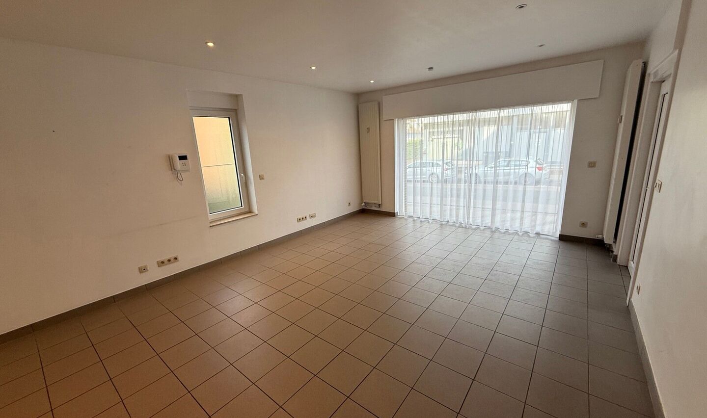 Commerce individuel à vendre à Sint-Pieters-Leeuw