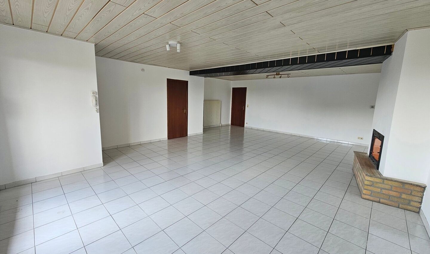 Duplex à louer à Lennik