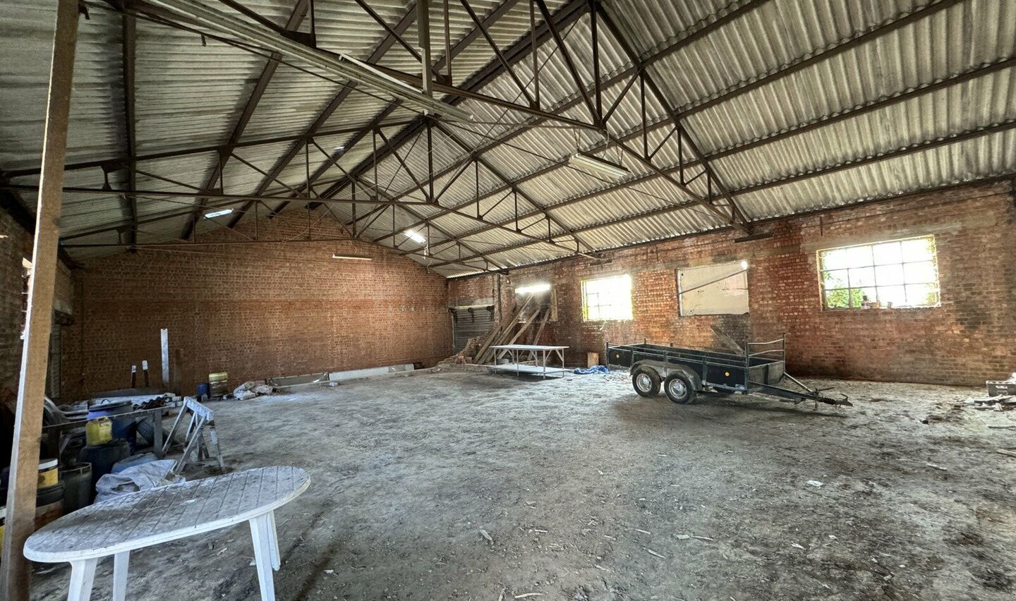 Entrepôt à vendre à Halle