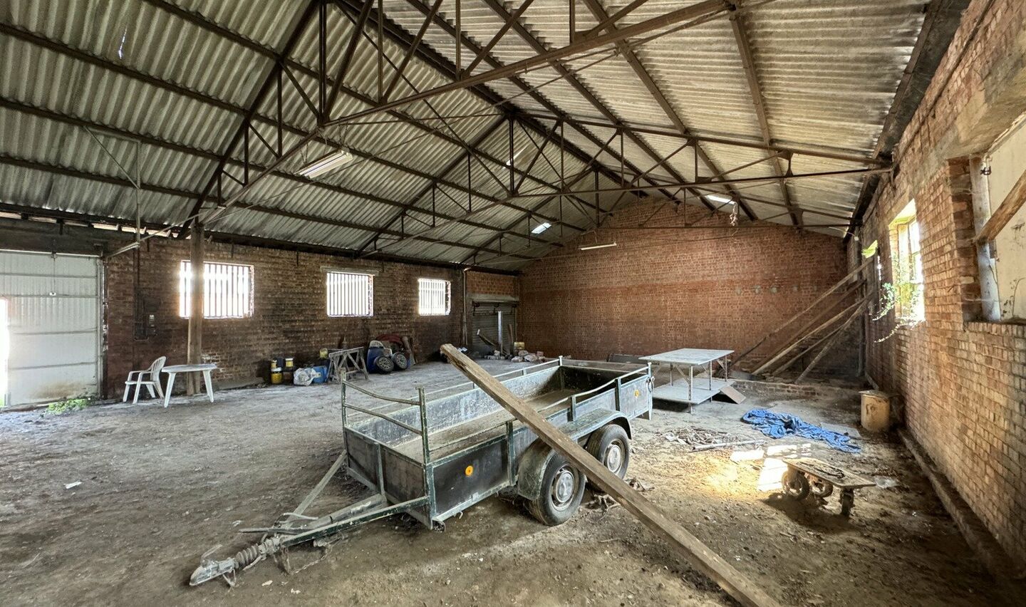 Entrepôt à vendre à Halle