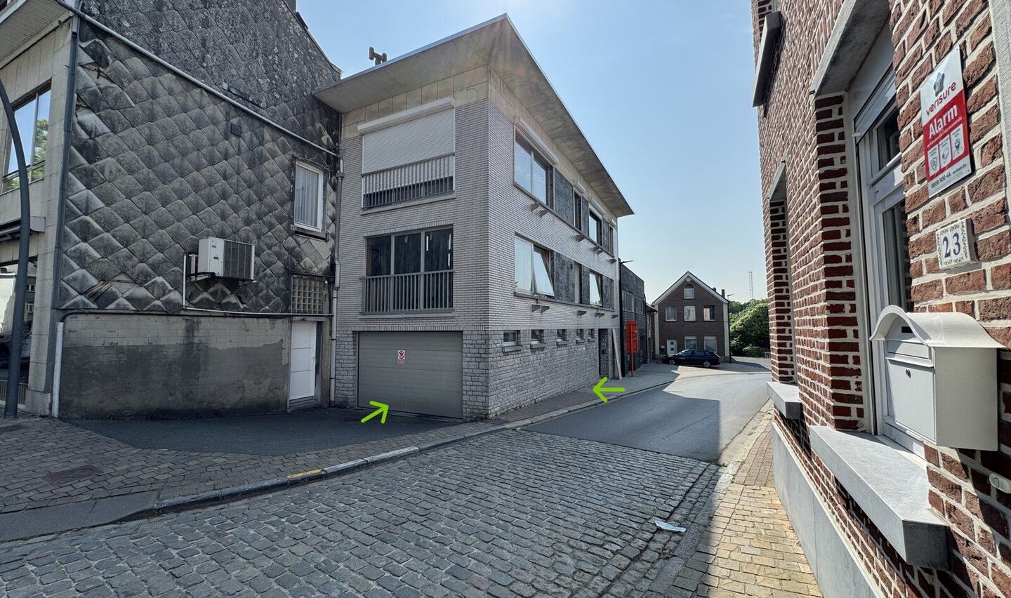 Garage + berging te koop in Sint-Pieters-Leeuw