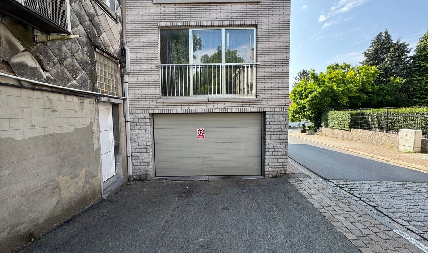 Garage + berging te koop in Sint-Pieters-Leeuw