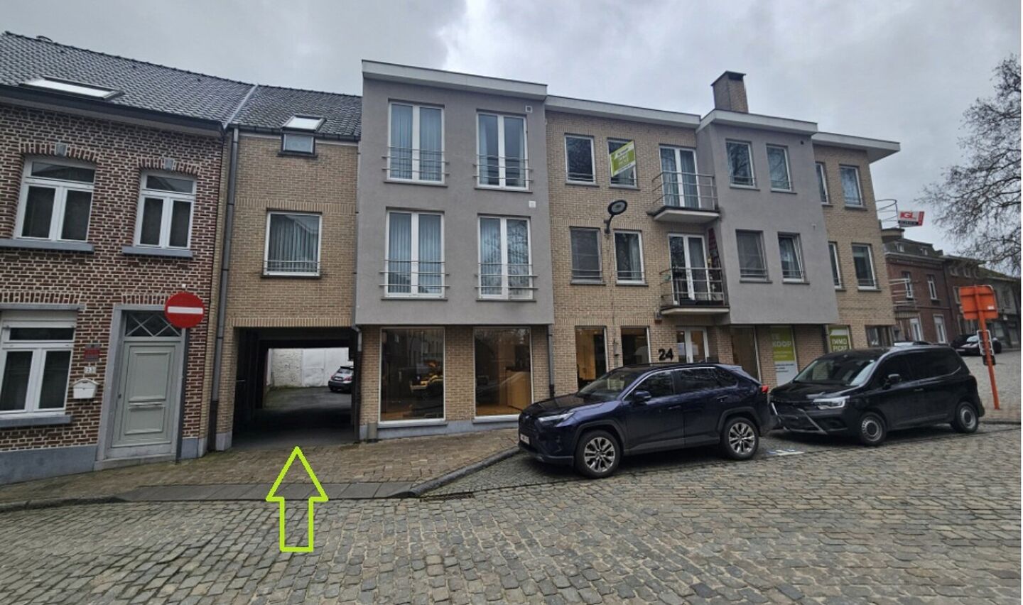 Garage + berging te koop in Sint-Pieters-Leeuw