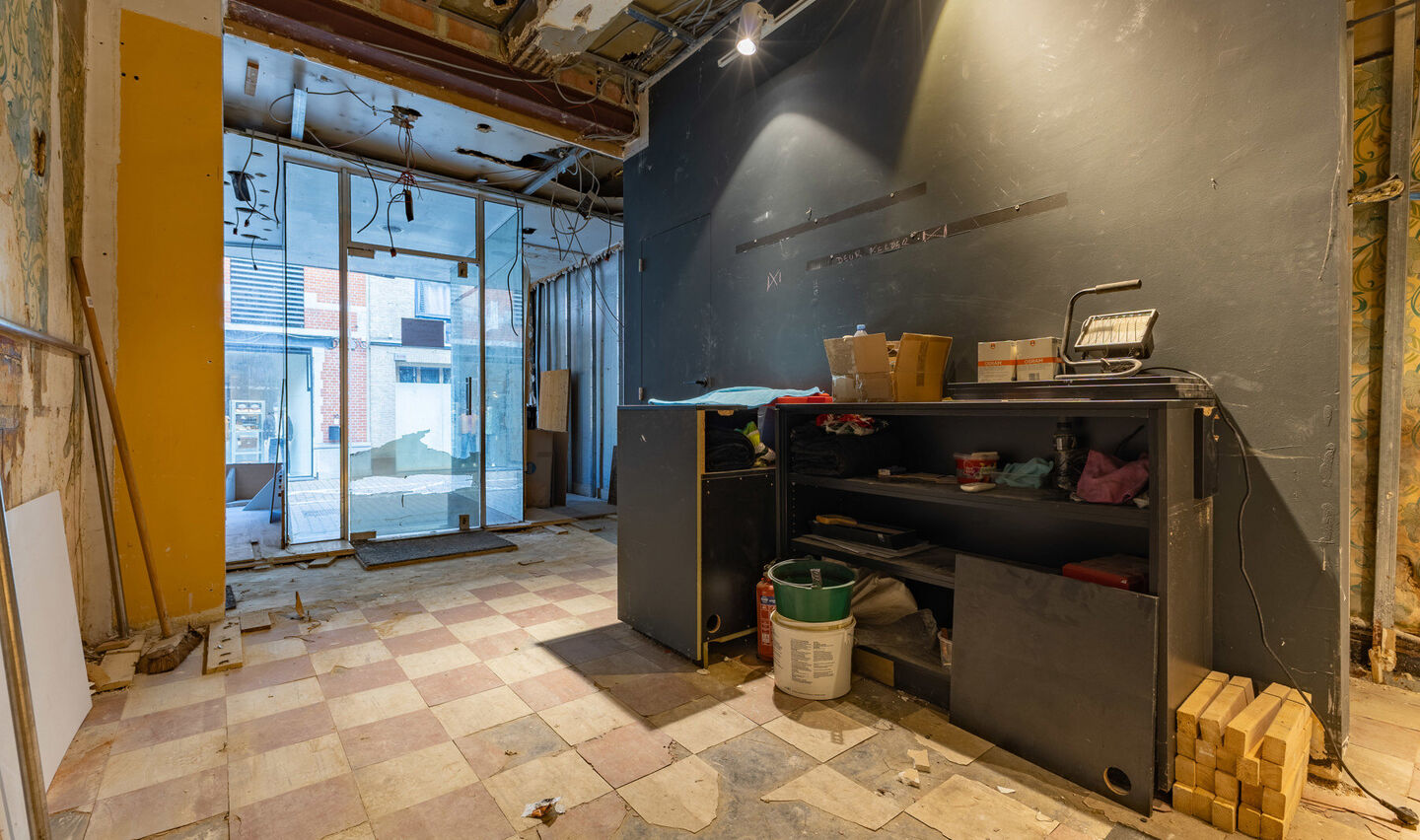 Gebouw voor gemengd gebruik te koop in Halle