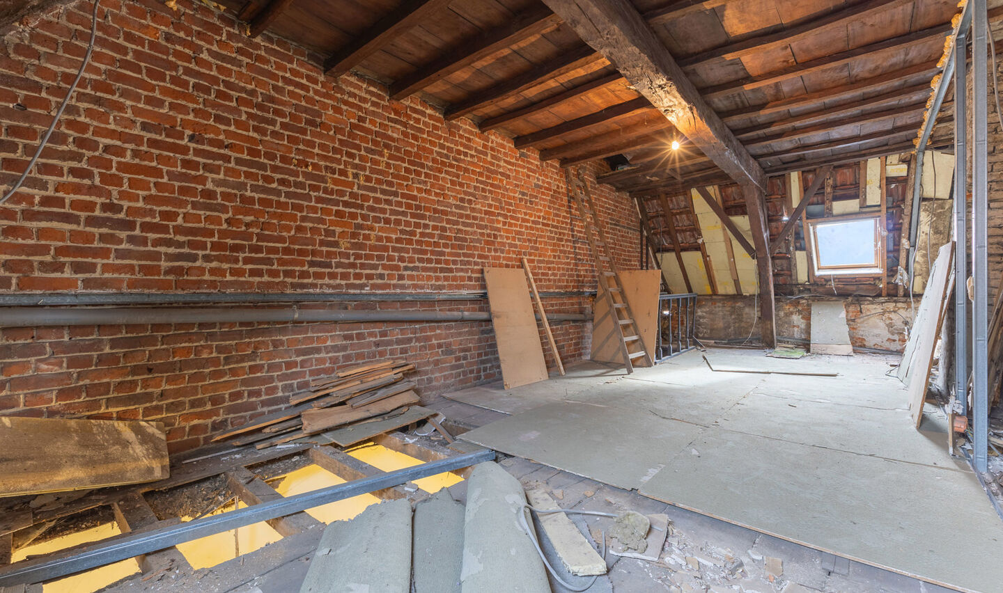 Gebouw voor gemengd gebruik te koop in Halle