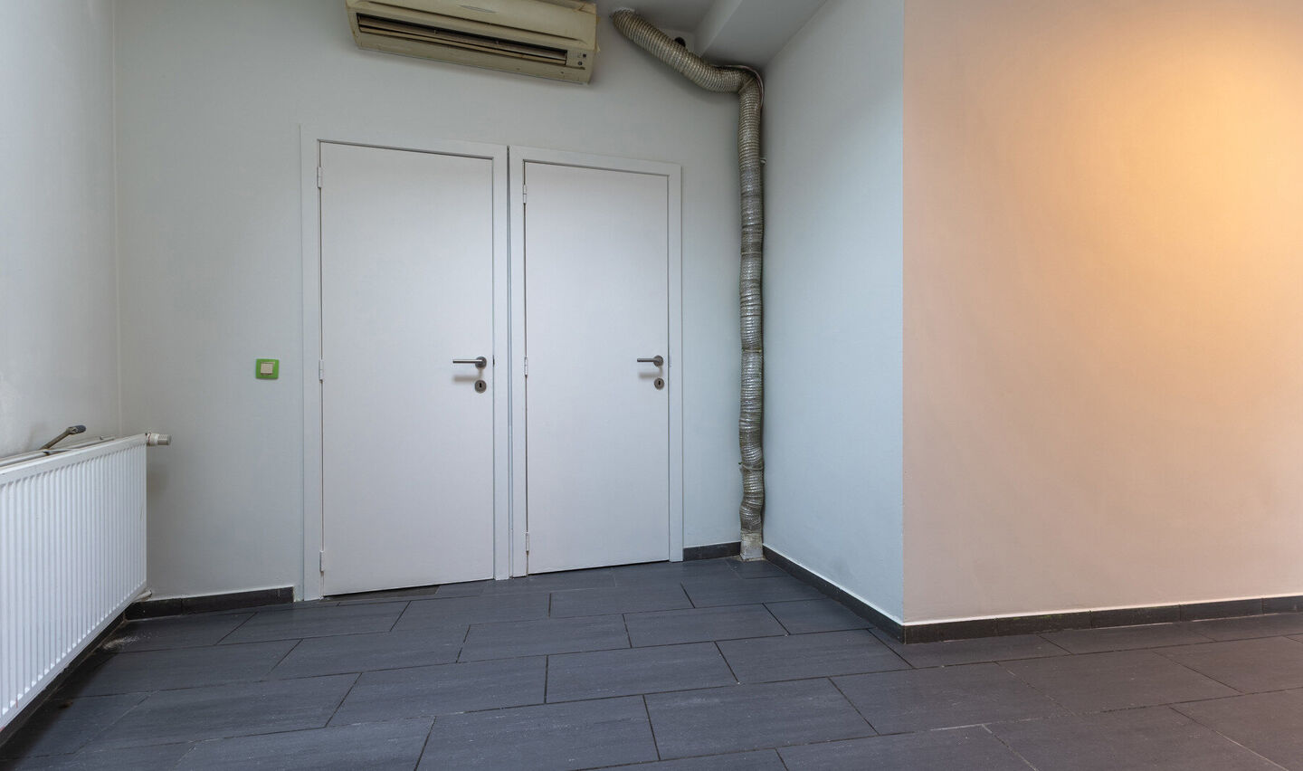 Gebouw voor gemengd gebruik te koop in Halle