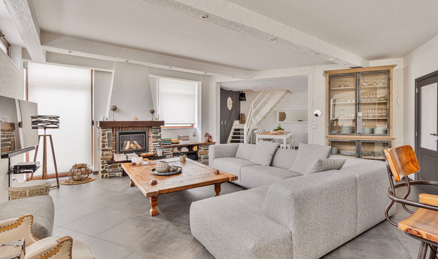 Gebouw voor gemengd gebruik te koop in Leeuw-Saint-Pierre
