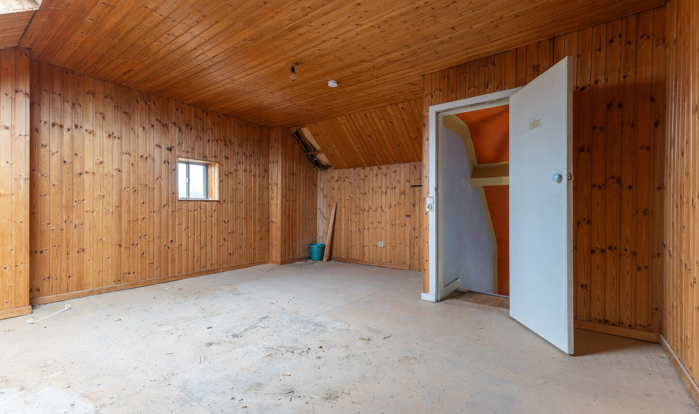 Gebouw voor gemengd gebruik te koop in Sint-Genesius-Rode
