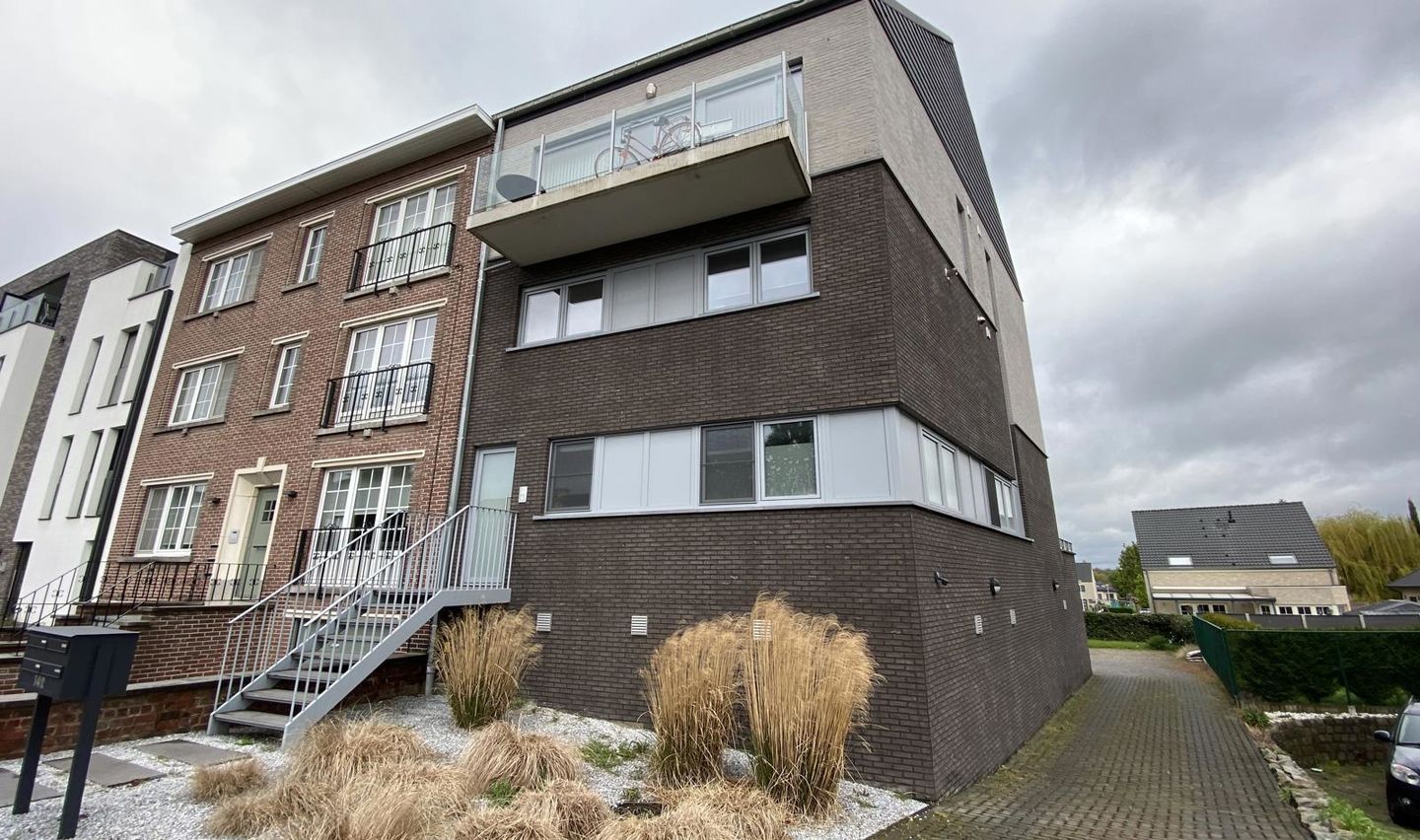Gelijkvloerse verdieping te huur in Sint-Pieters-Leeuw