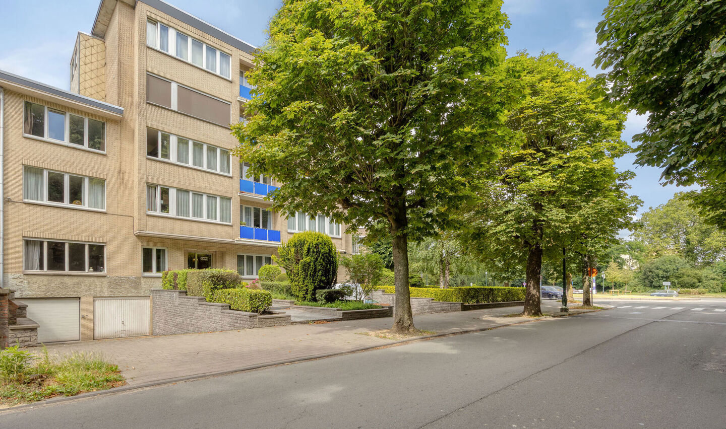 Gelijkvloerse verdieping te koop in Anderlecht