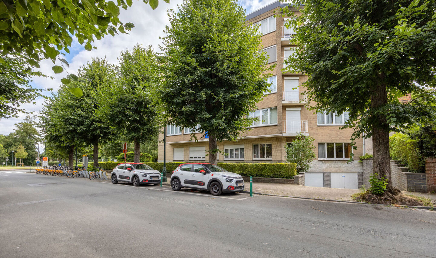 Gelijkvloerse verdieping te koop in Anderlecht