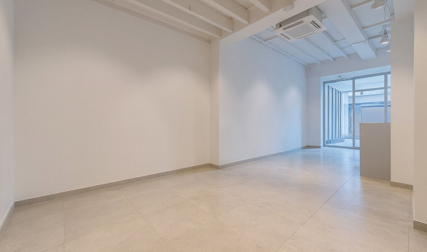 Immeuble mixte &agrave; vendre &agrave; Halle