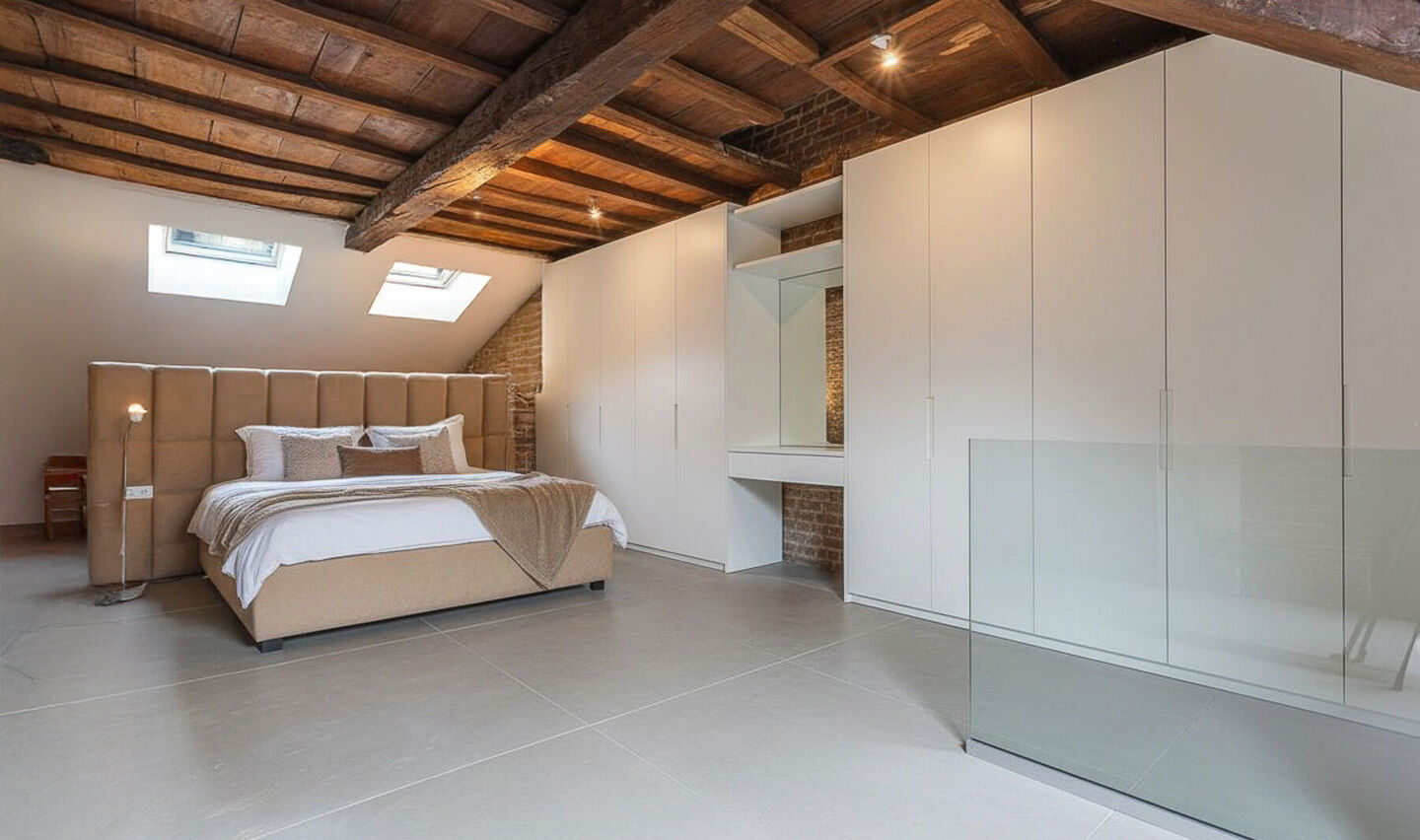 Immeuble mixte &agrave; vendre &agrave; Halle