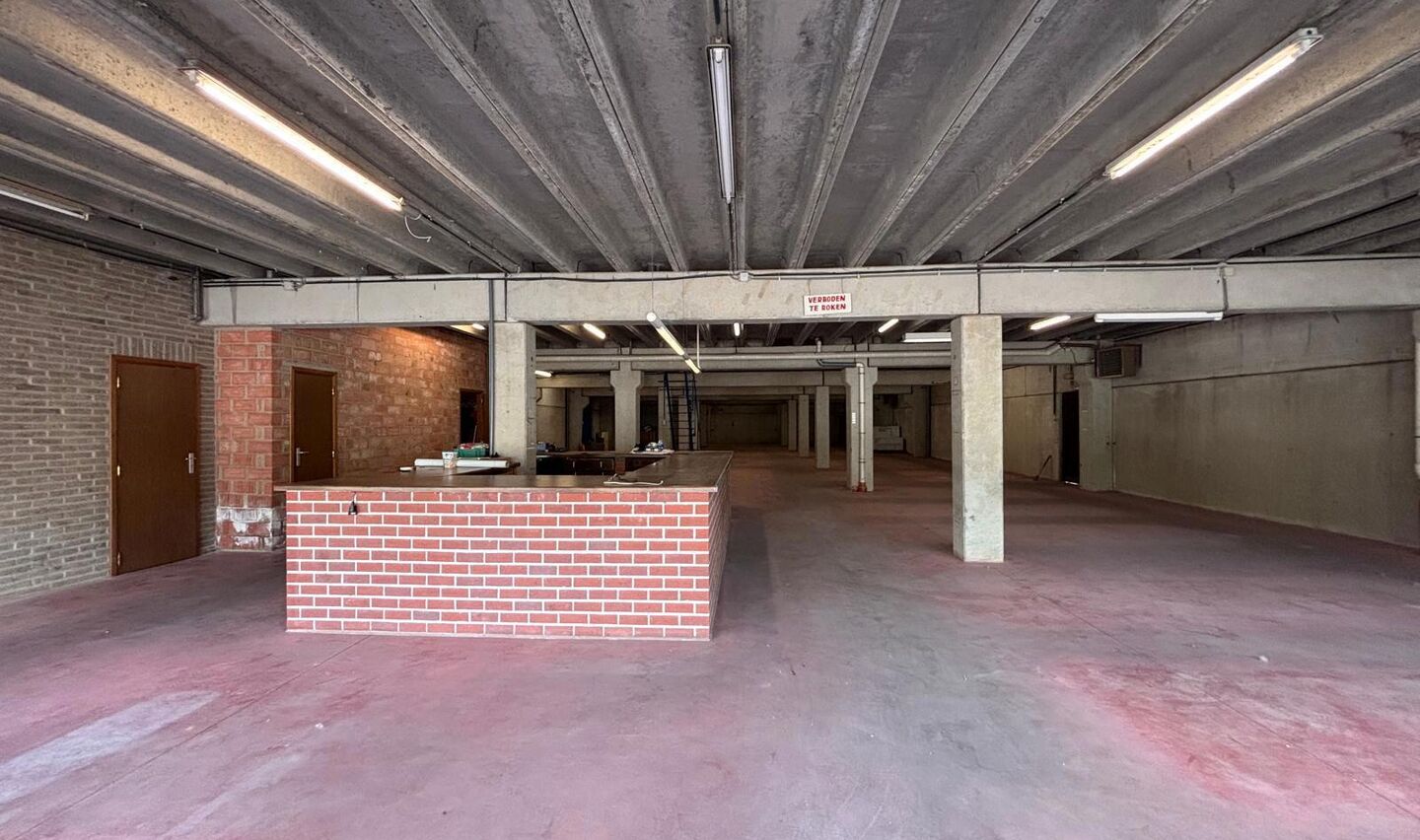 Industrieel gebouw te huur in Rotselaar