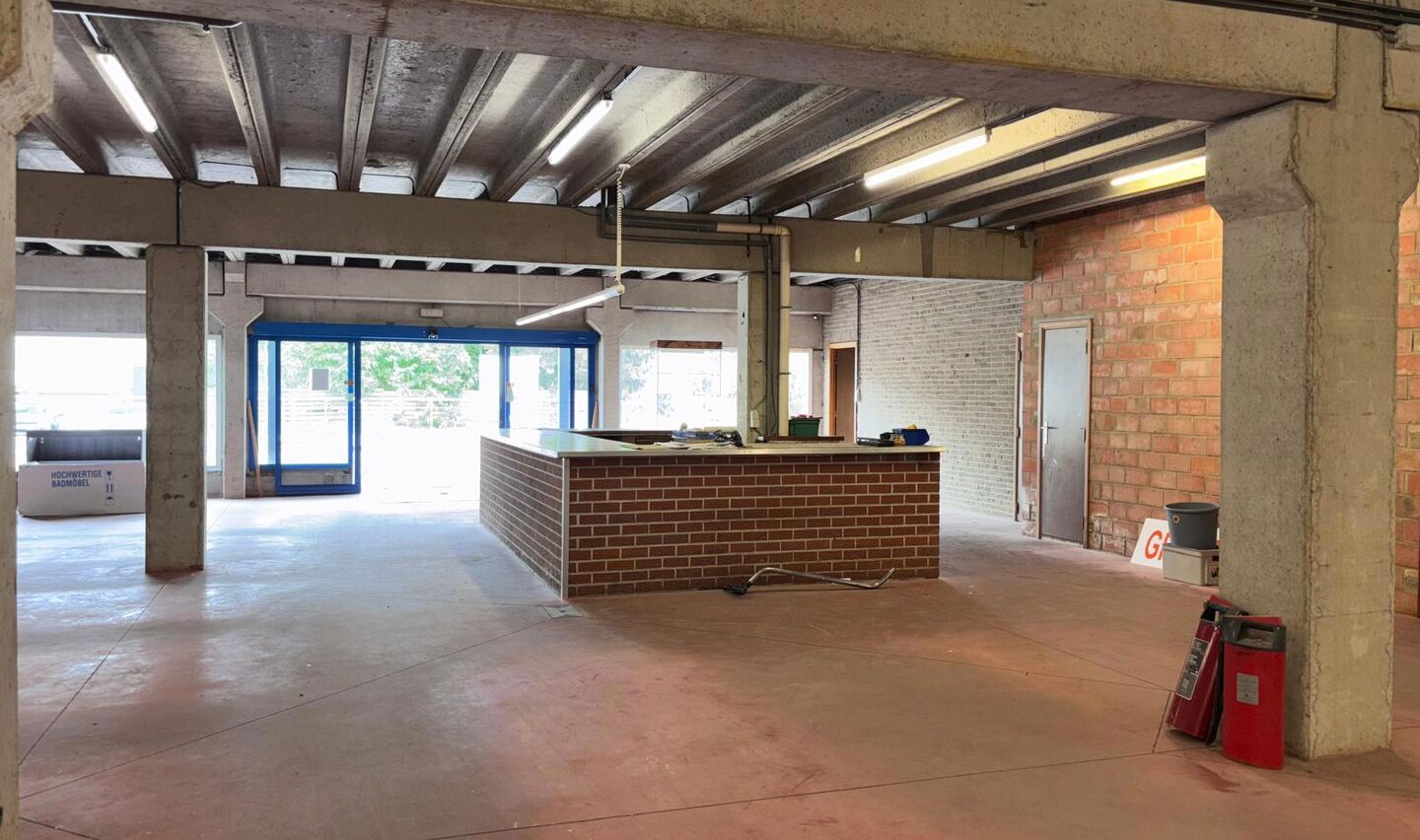 Industrieel gebouw te huur in Rotselaar