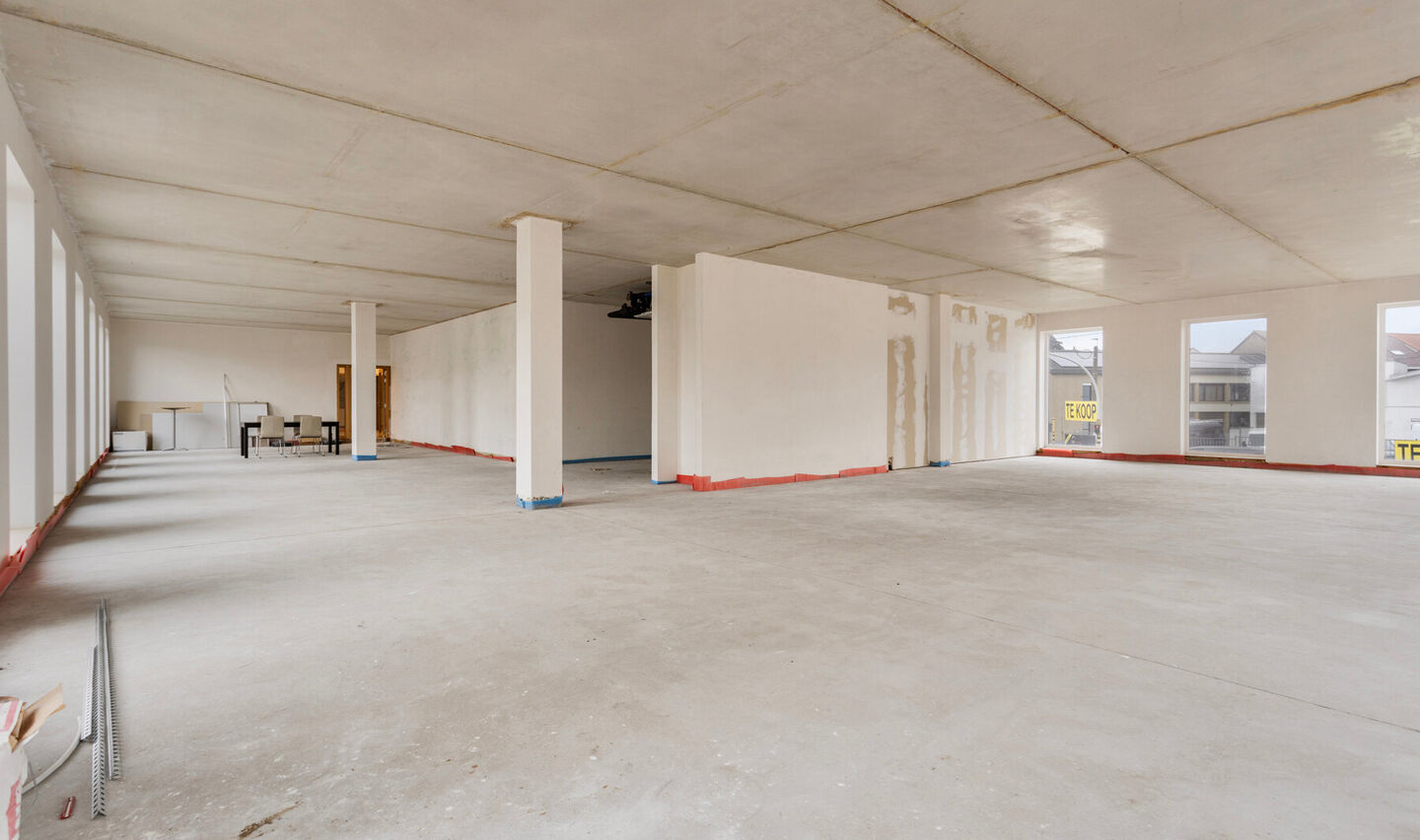 Kantoor te koop in Sint-Pieters-Leeuw