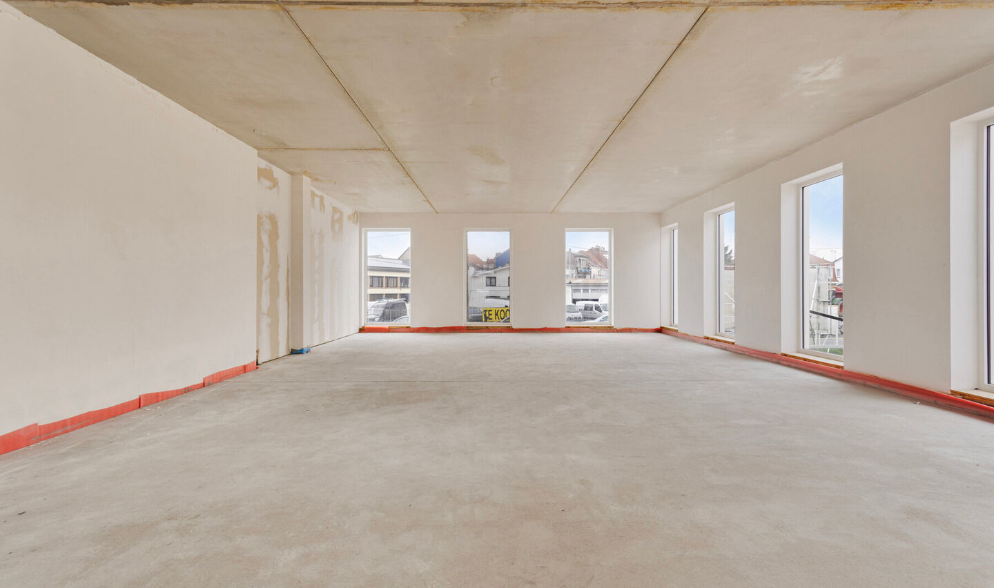 Kantoor te koop in Sint-Pieters-Leeuw