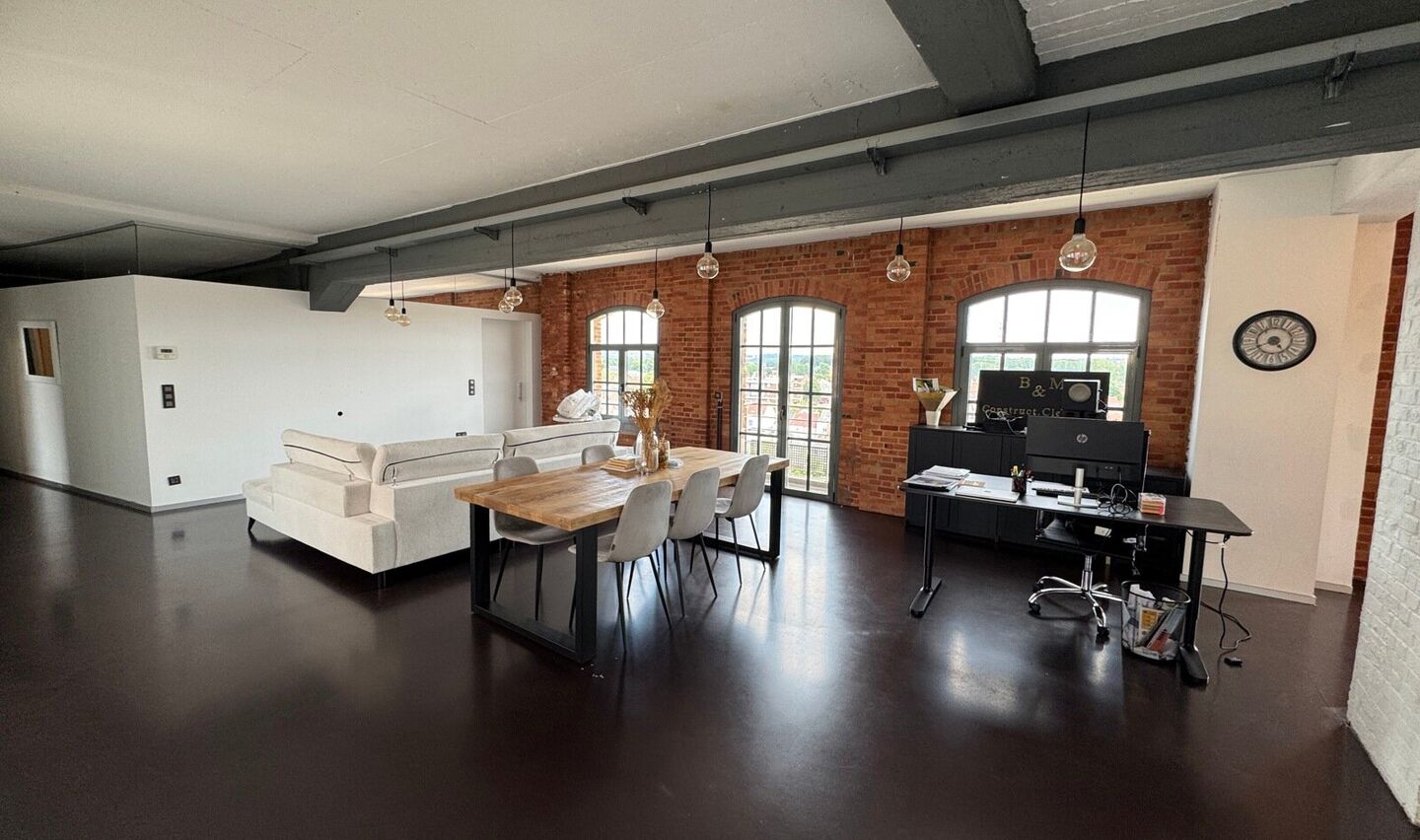 Loft &agrave; louer &agrave; Sint-Pieters-Leeuw