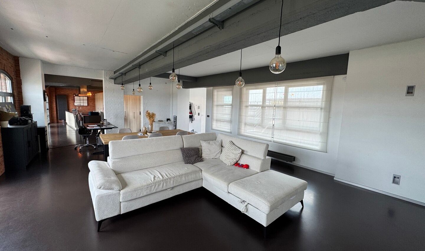 Loft &agrave; louer &agrave; Sint-Pieters-Leeuw