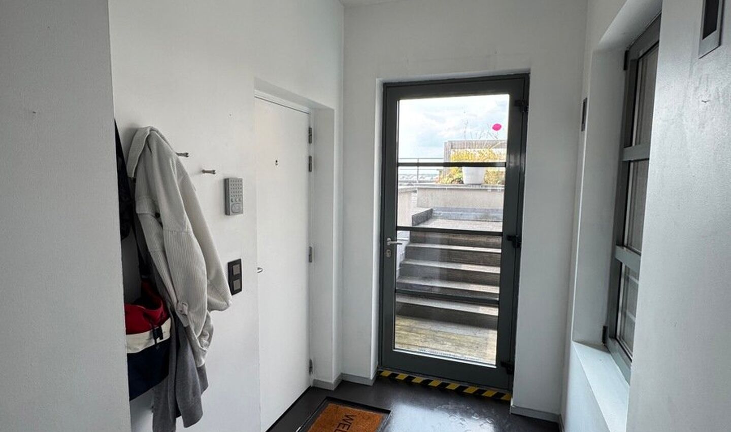 Loft &agrave; louer &agrave; Sint-Pieters-Leeuw