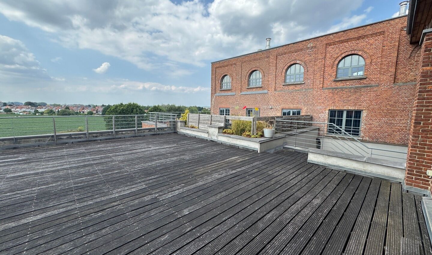 Loft &agrave; louer &agrave; Sint-Pieters-Leeuw