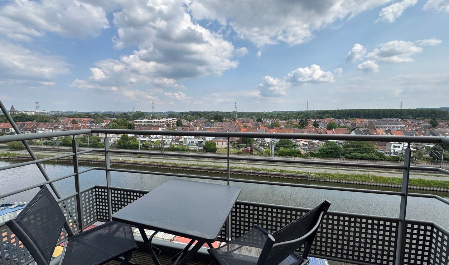 Loft &agrave; louer &agrave; Sint-Pieters-Leeuw
