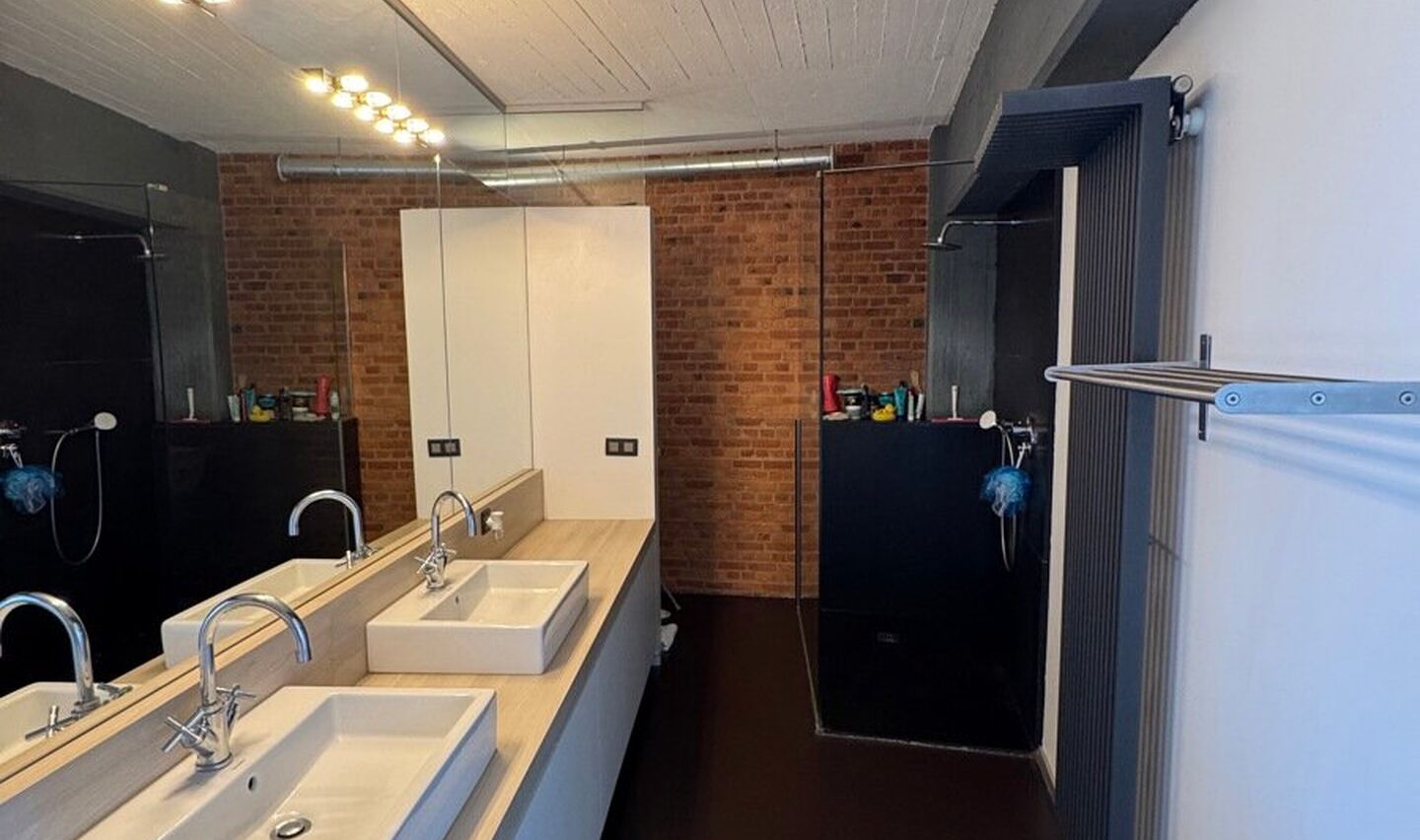 Loft &agrave; louer &agrave; Sint-Pieters-Leeuw