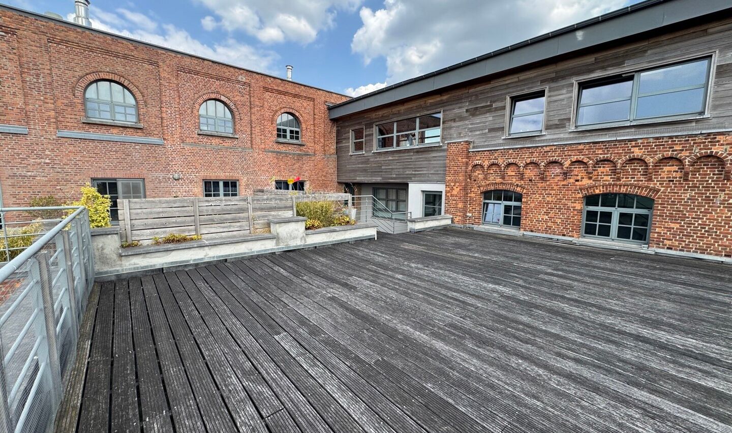 Loft &agrave; louer &agrave; Sint-Pieters-Leeuw