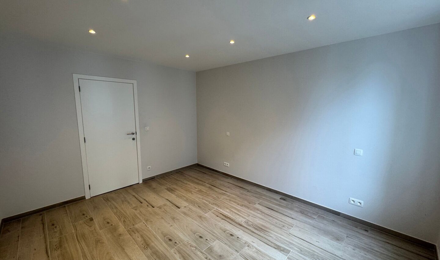 Maison unifamiliale à louer à Halle