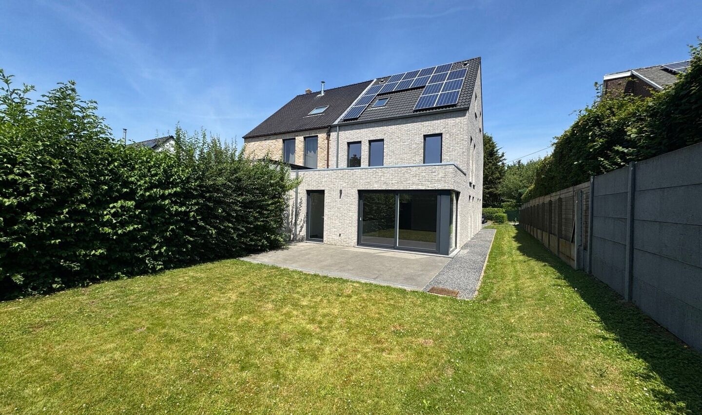 Maison unifamiliale &agrave; louer &agrave; Halle