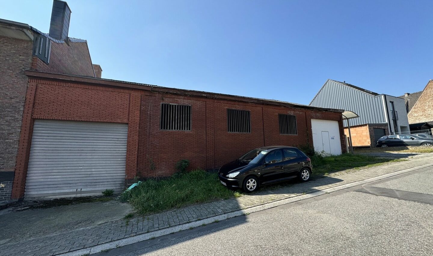 Opslagplaats te koop in Halle